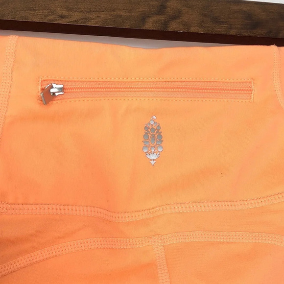 Free People Movement Creamsicle Orange Out of Your League Crop Leggings Size XS - Picture 10 of 11